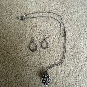 Womens Necklace & Earings